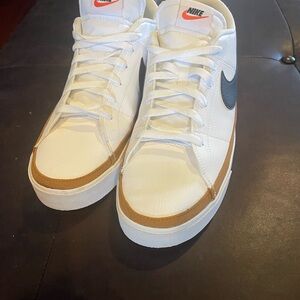 Nike Men's White and Brown Sneakers